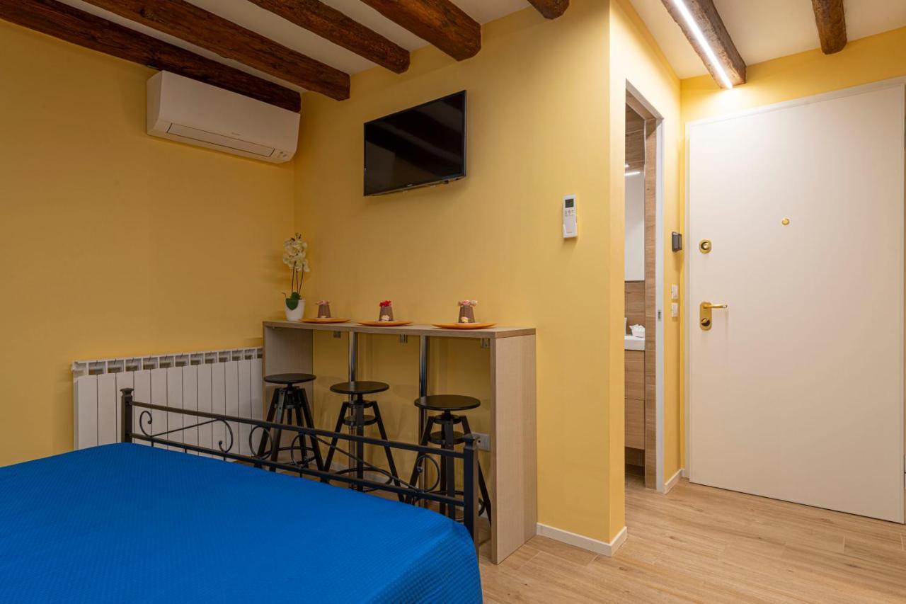 Deluxe Double Room In Venice Centre Veneza Exterior foto